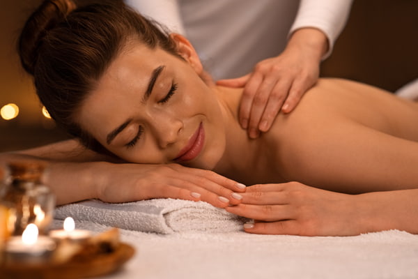 Aromatherapy massage Promotes relaxation reduces anxiety and enhances mood